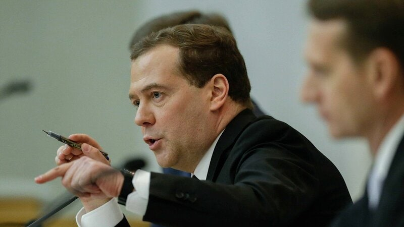 Медведев: Террористы понимают только язык силы, надо взрывать их собственные дома и дома их родственников