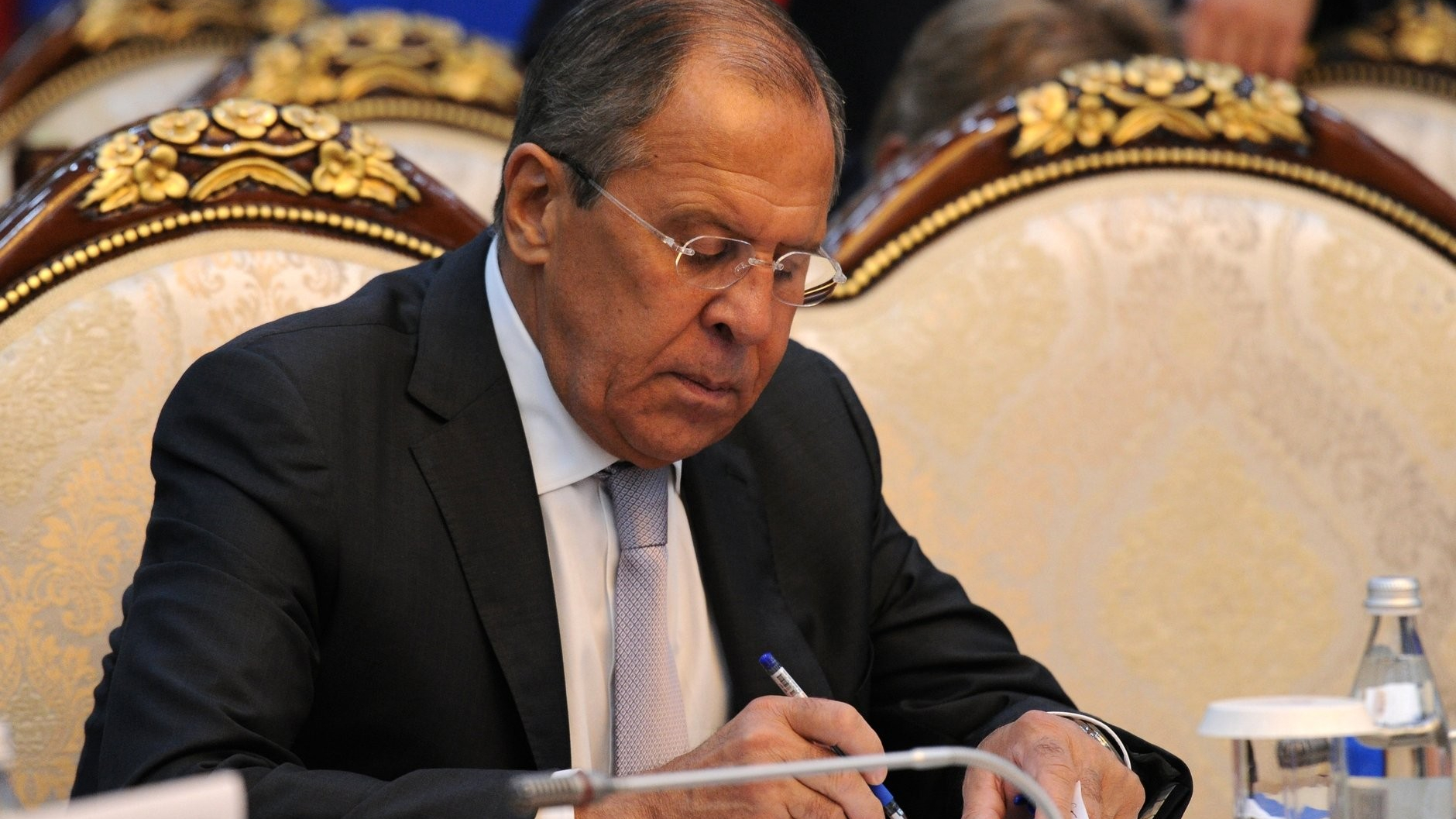 Россия прилагает усилия с целью расширения своего влияния в Южной Африке, заявил Лавров