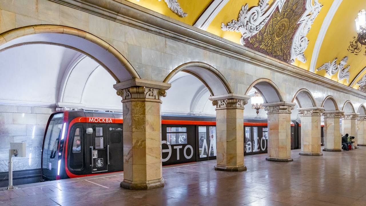 В столице России обновили проект экскурсий по метро