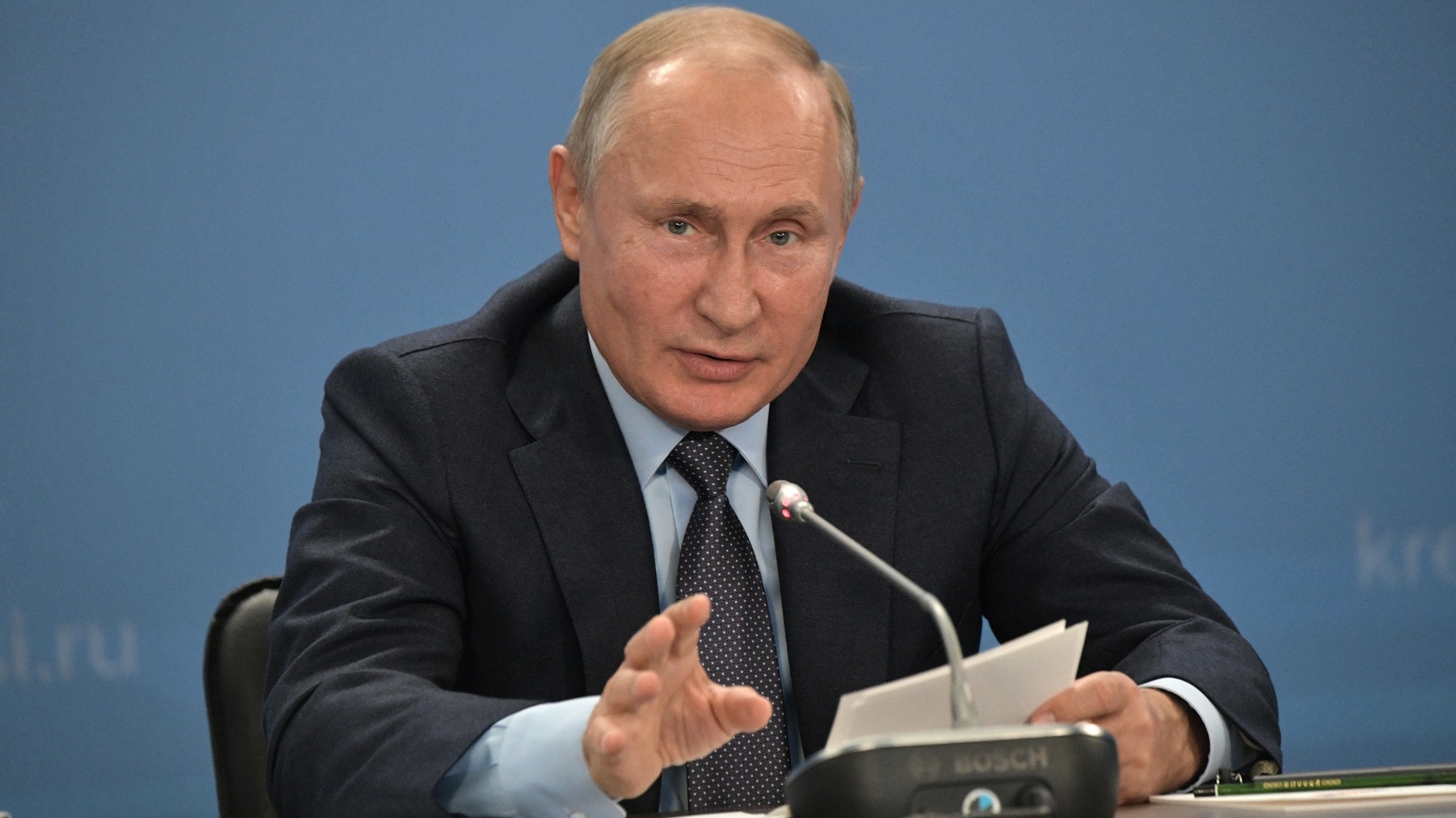 Росбанк с разрешения Путина выкупит акции российских компаний у Societe Generale
