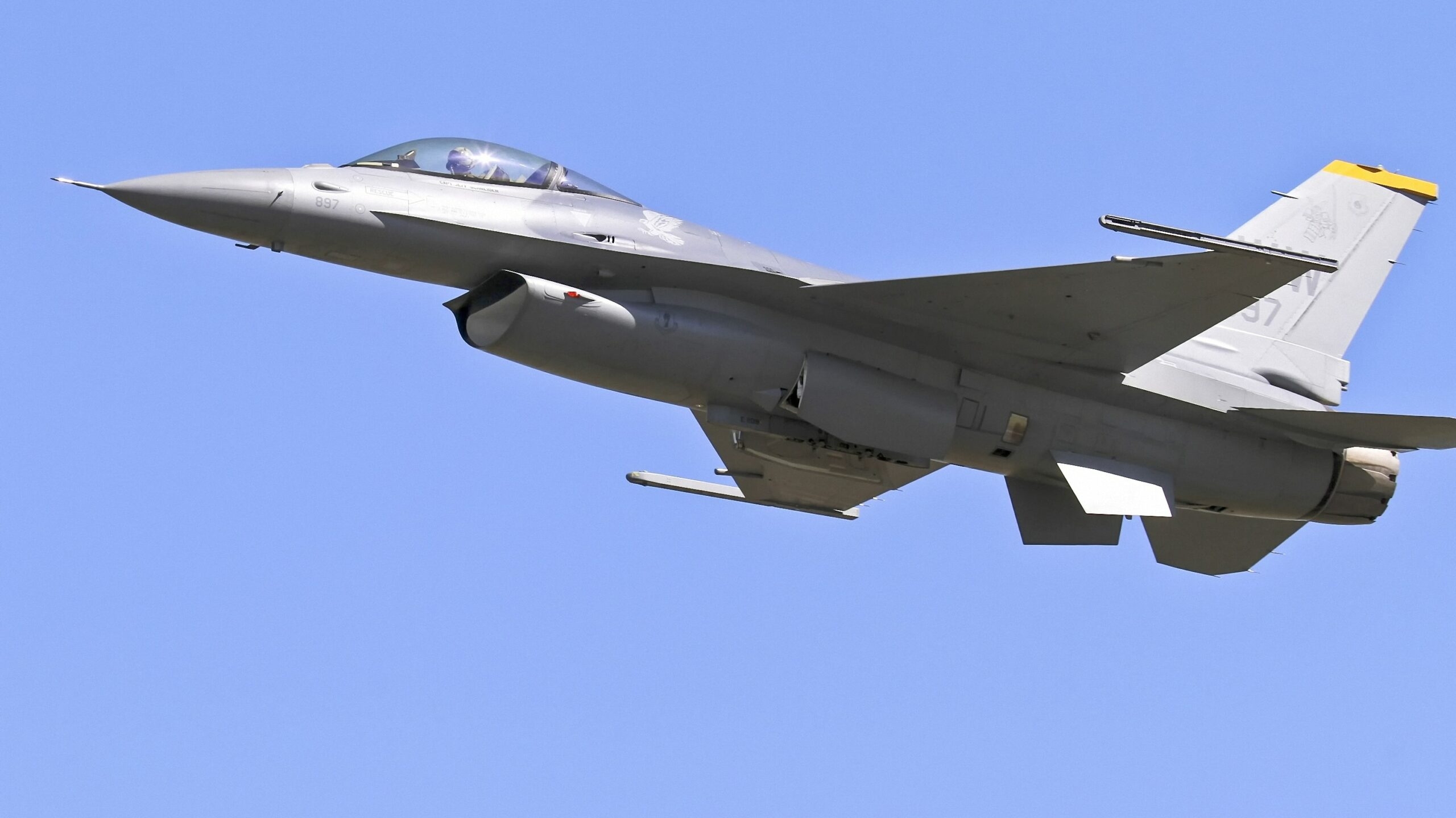 НАТО в ближайшее время определит формат поставок F-16 Киеву