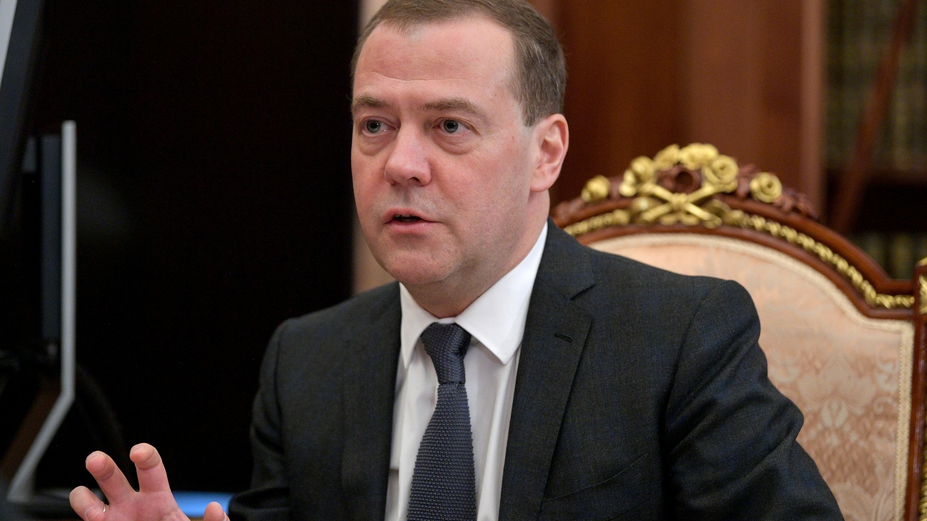 Медведев: Смерть покушавшихся на Прилепина будет иметь воспитательное значение для будущих наемников
