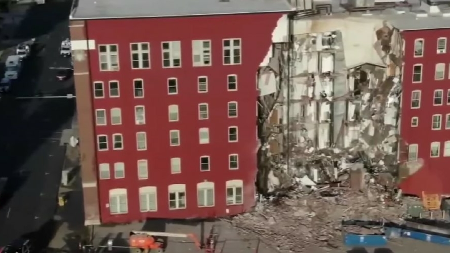 Американское ТВ выдало обрушившийся дом в Айове за московскую многоэтажку, поврежденную БПЛА