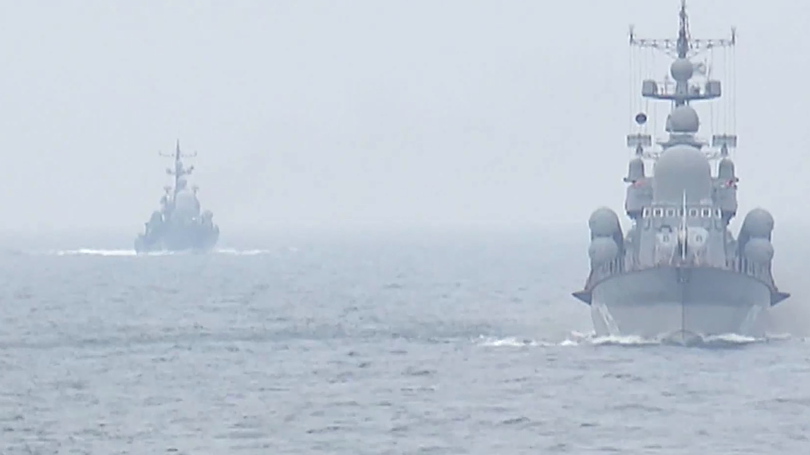 Корабли ВМФ России нанесли ракетный удар по складам с боеприпасами НАТО