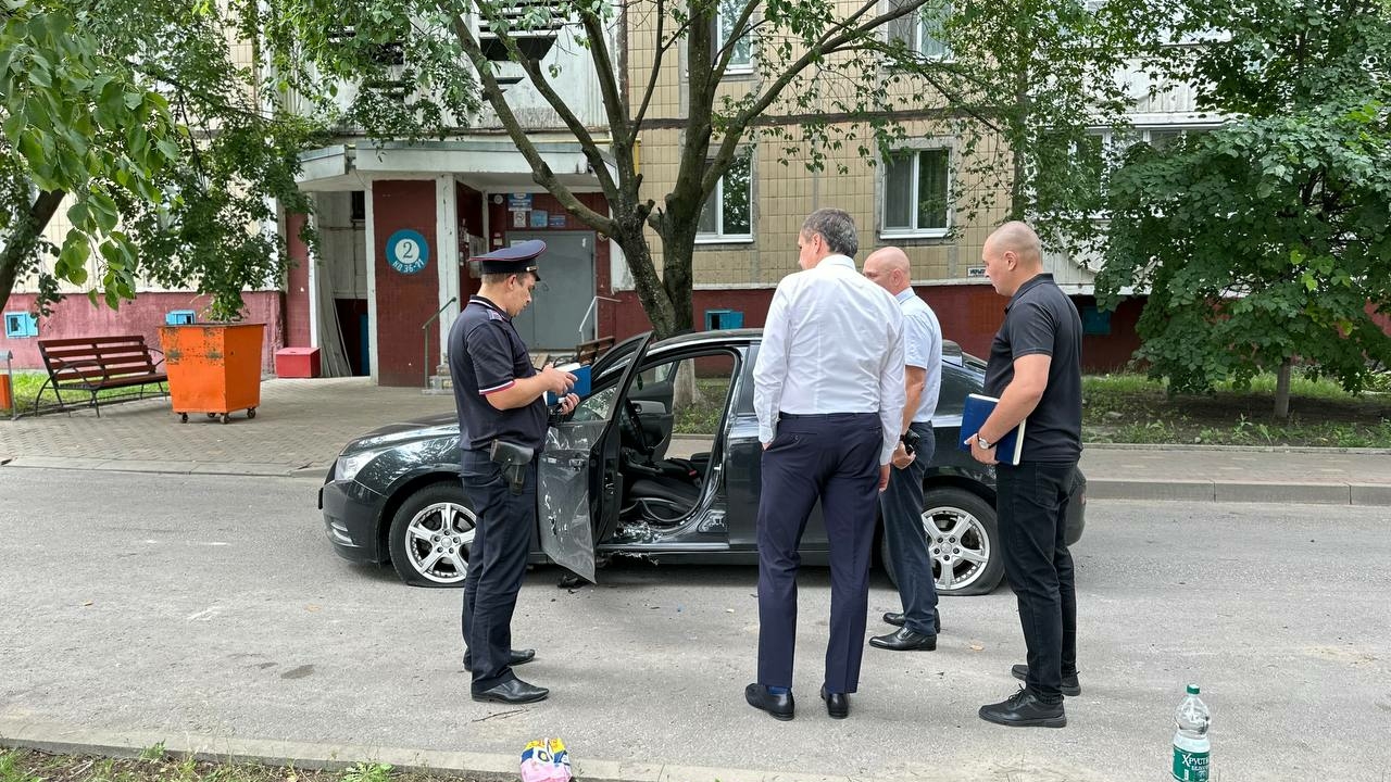 В Белгороде в жилом квартале взорвалась машина