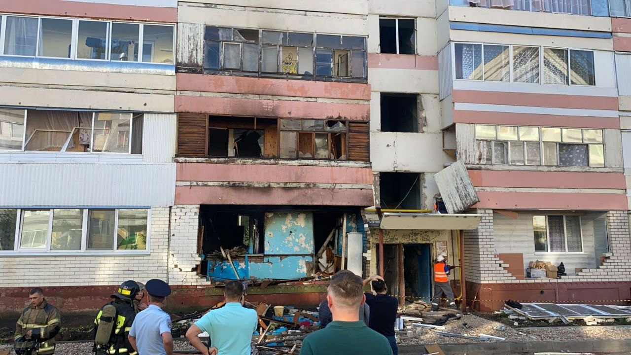 Во время взрыва газа в многоквартирном доме Нижнекамска пострадало двое человек