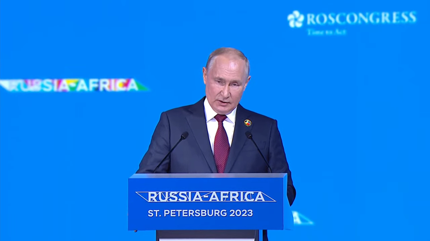 Путин анонсировал безвозмездные поставки Африке до 50 000 тонн зерна в ближайшие месяцы