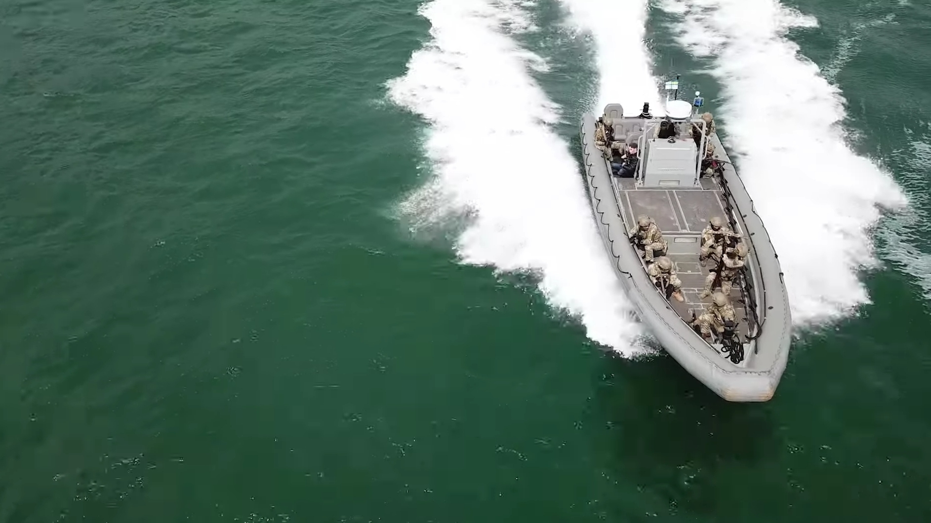 МО РФ заявило об уничтожении быстроходного американского катера близ Змеиного
