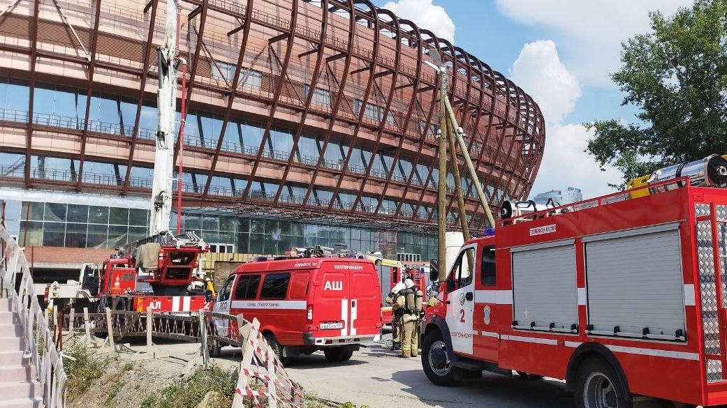 50 пожарных сумели ликвидировать возгорание на УГМК-Арене в Екатеринбурге
