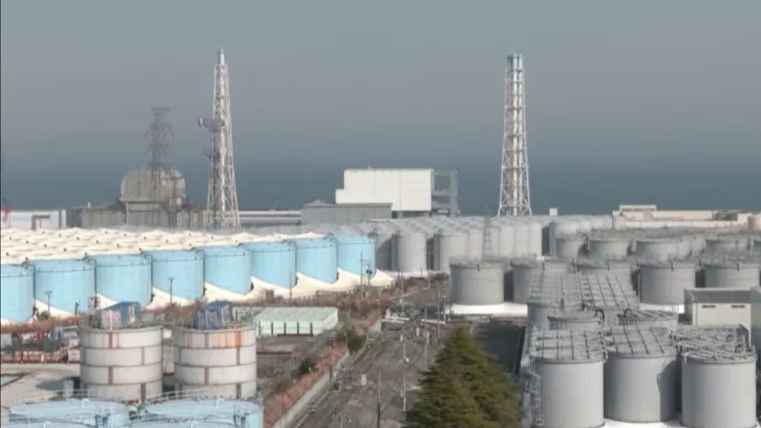 С аварийной японской АЭС «Фукусима-1» готовятся сбросить радиоактивную воду