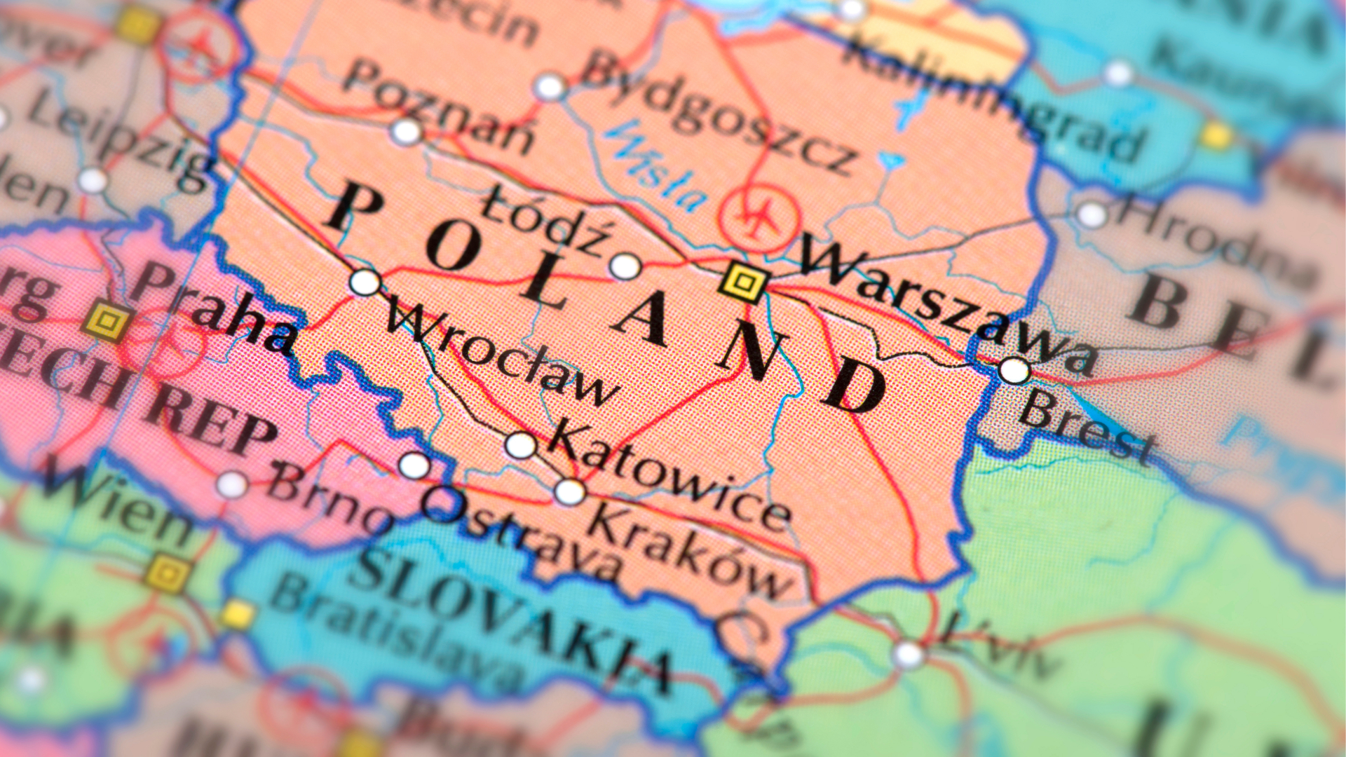 Глава МВД Польши: ни один российский автомобиль не въедет в республику с 17 сентября