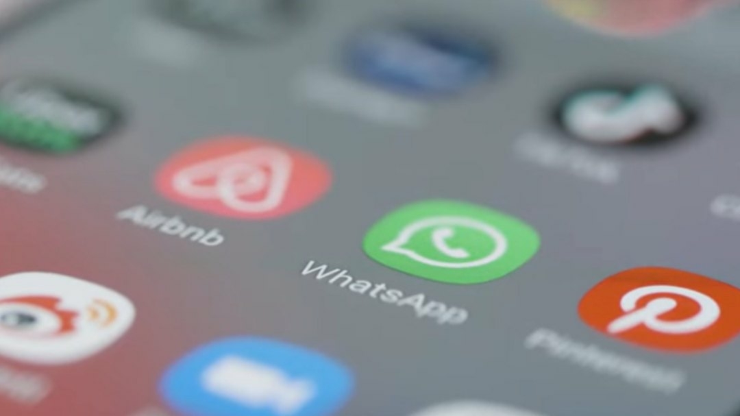 В России не запустят функцию каналов в WhatsApp из-за угрозы блокировки