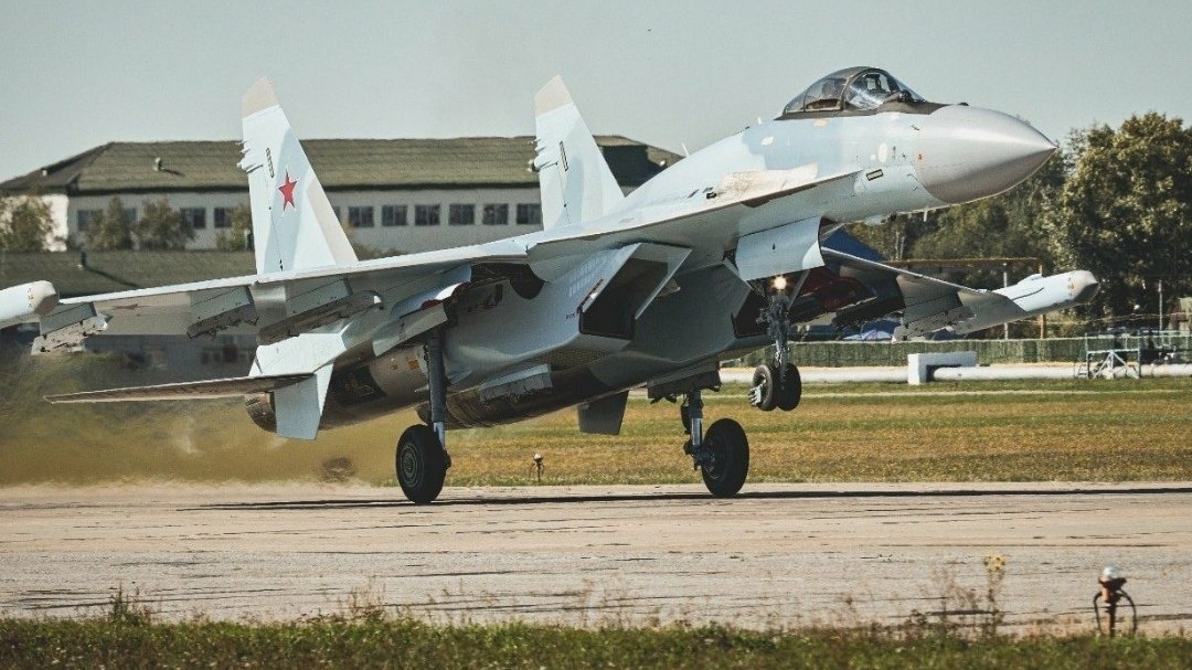 ОАК поставила ВКС России самолёты Су-35С и истребители Су-57