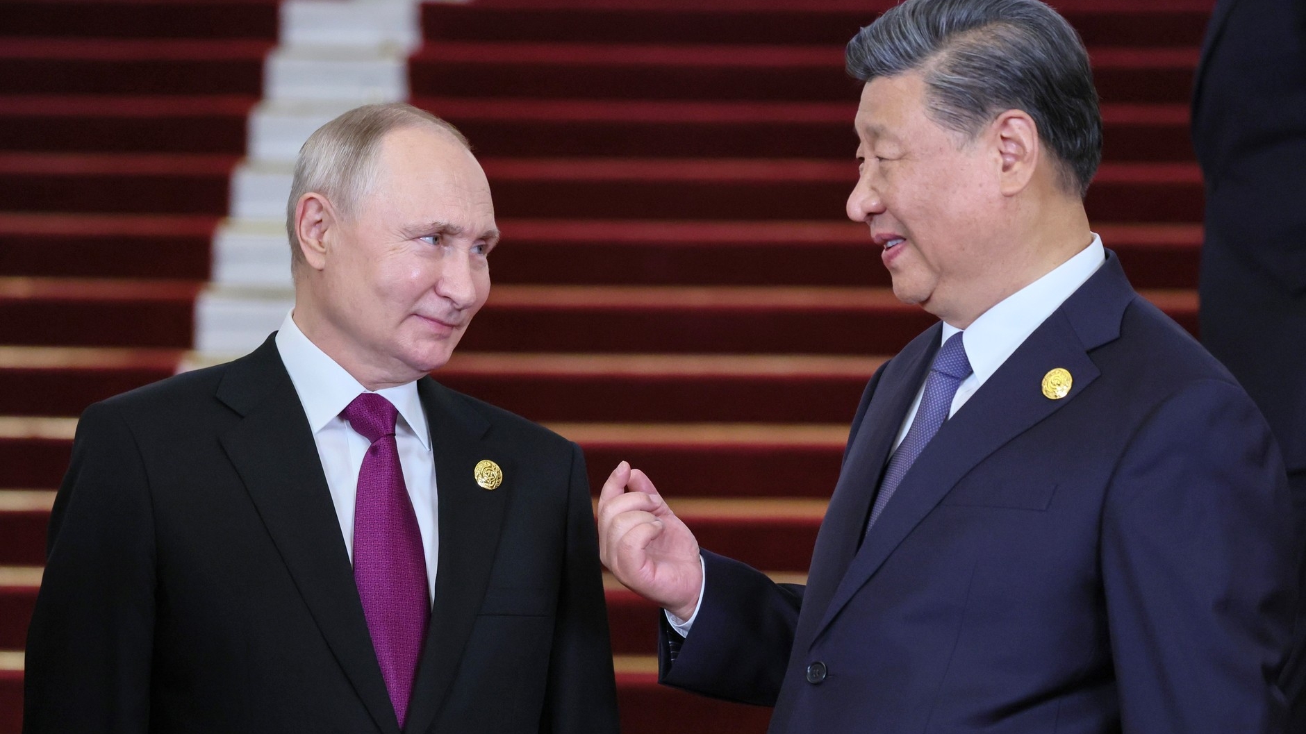 США обеспокоены теплой встречей Путина и Си Цзиньпина