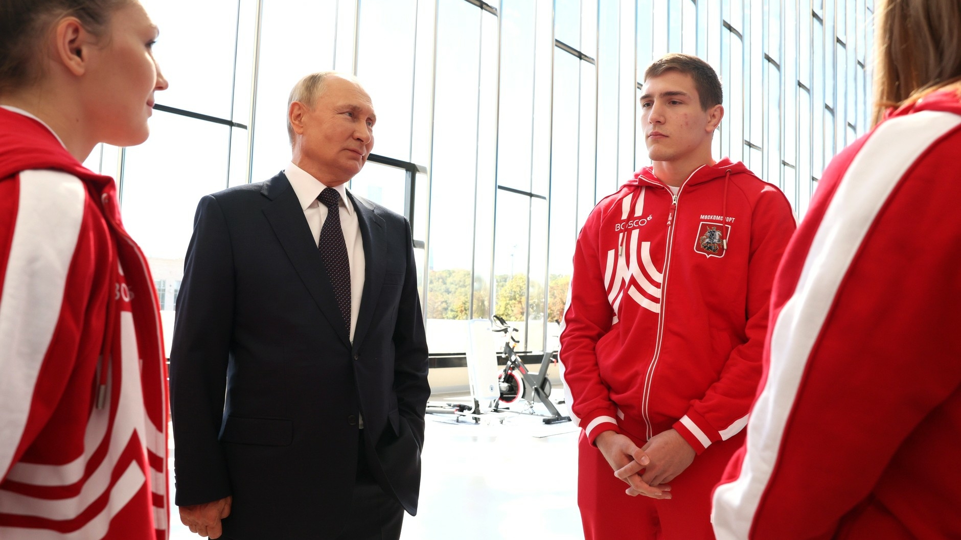 Путин назвал отстранение российских спортсменов этнической дискриминацией