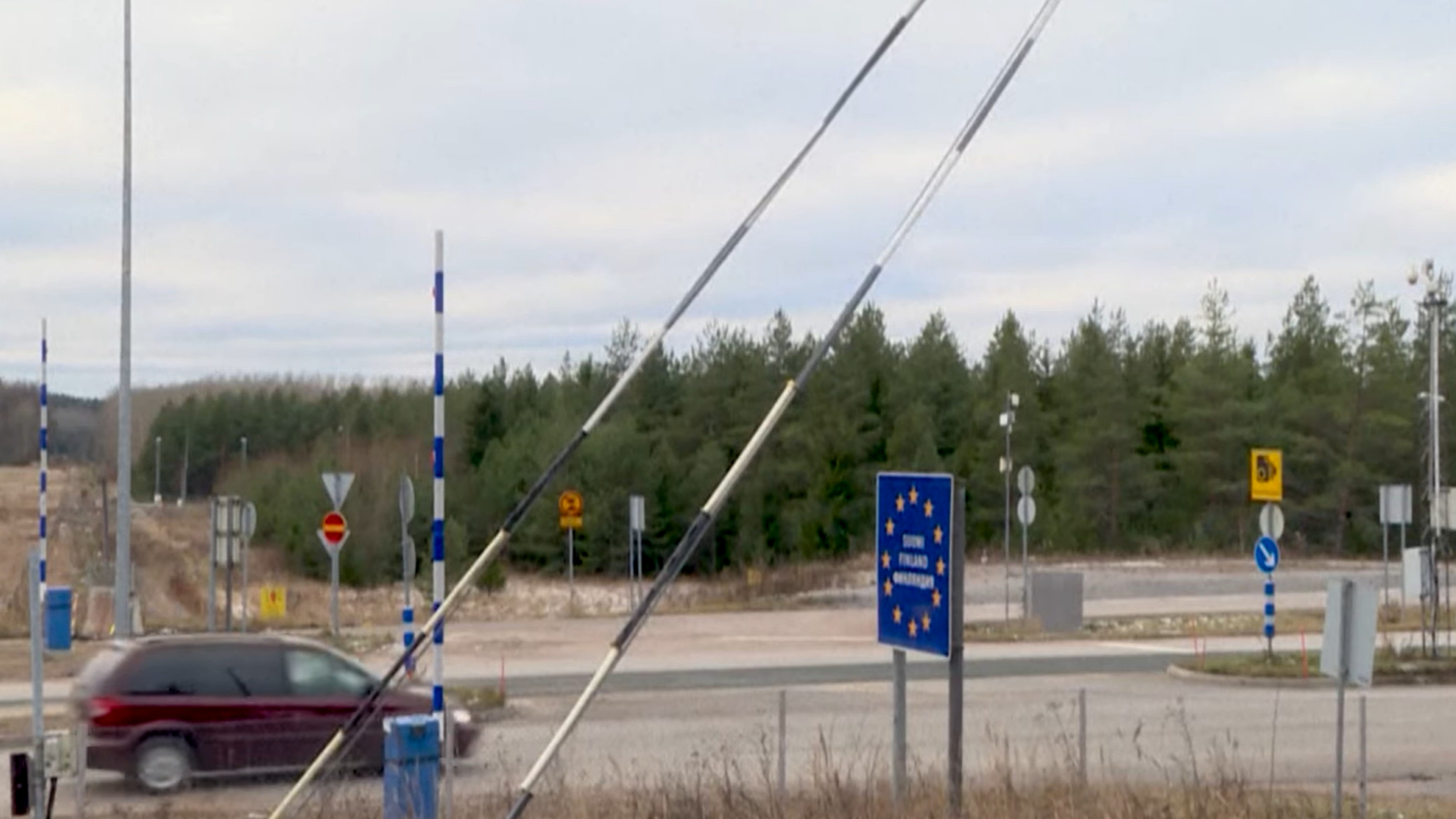 МВД Финляндии предложило правительству закрыть КПП на границе с Россией