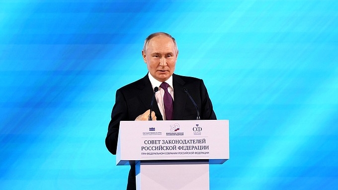 Путин отметил вклад парламента РФ в «наведении конституционного порядка»