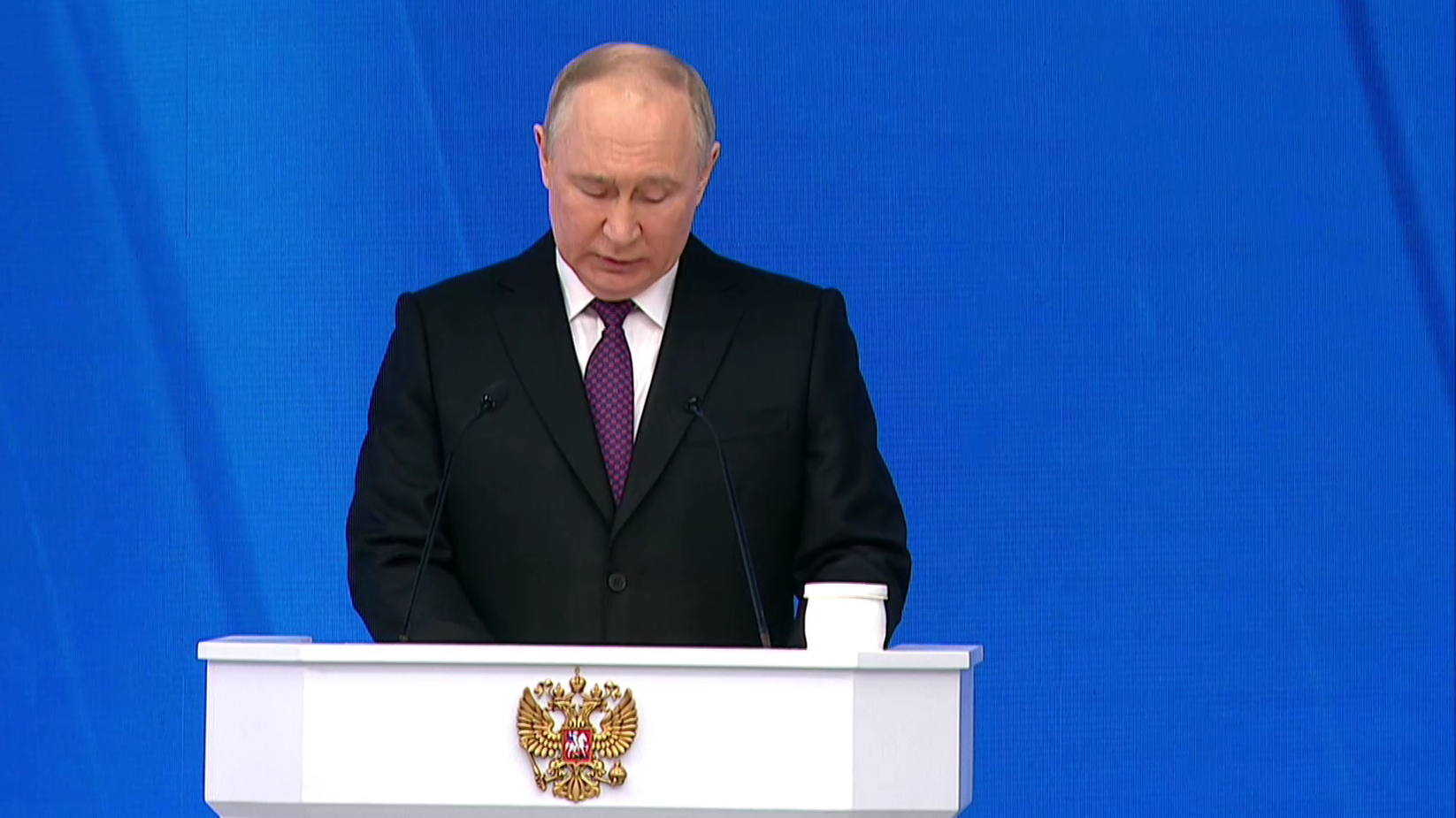 Путин приступил к оглашению послания Федеральному собранию