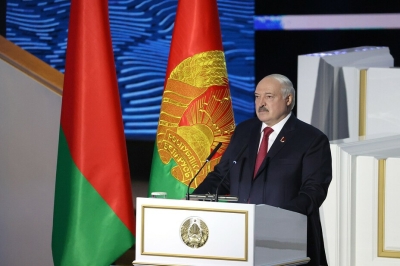 Лукашенко завил, что его участие в выборах зависит от воли народа