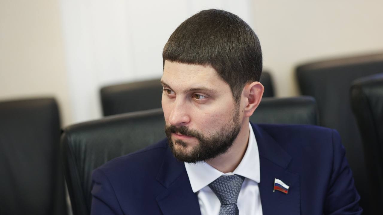 Волошин призвал проверить законность отказов участникам СВО в получении гражданства РФ