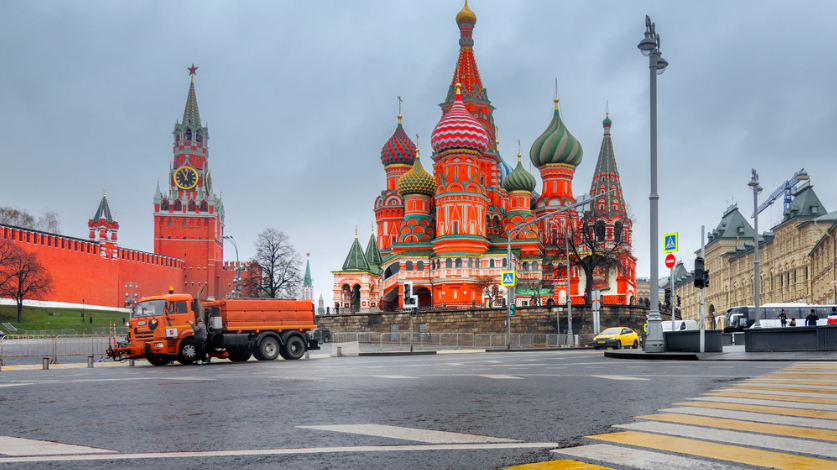 На Красной площади в Москве во вторник временно закроют проезд