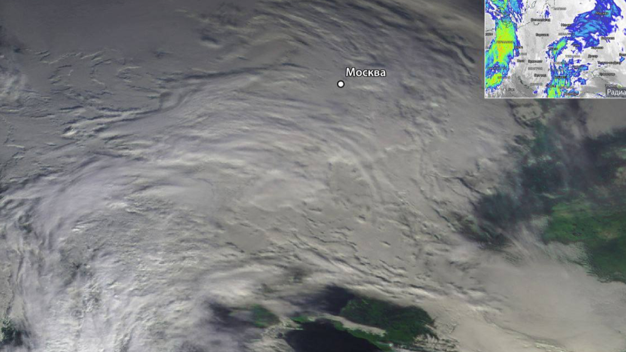 Роскосмос опубликовал спутниковые снимки снежного циклона, накрывшего Москву