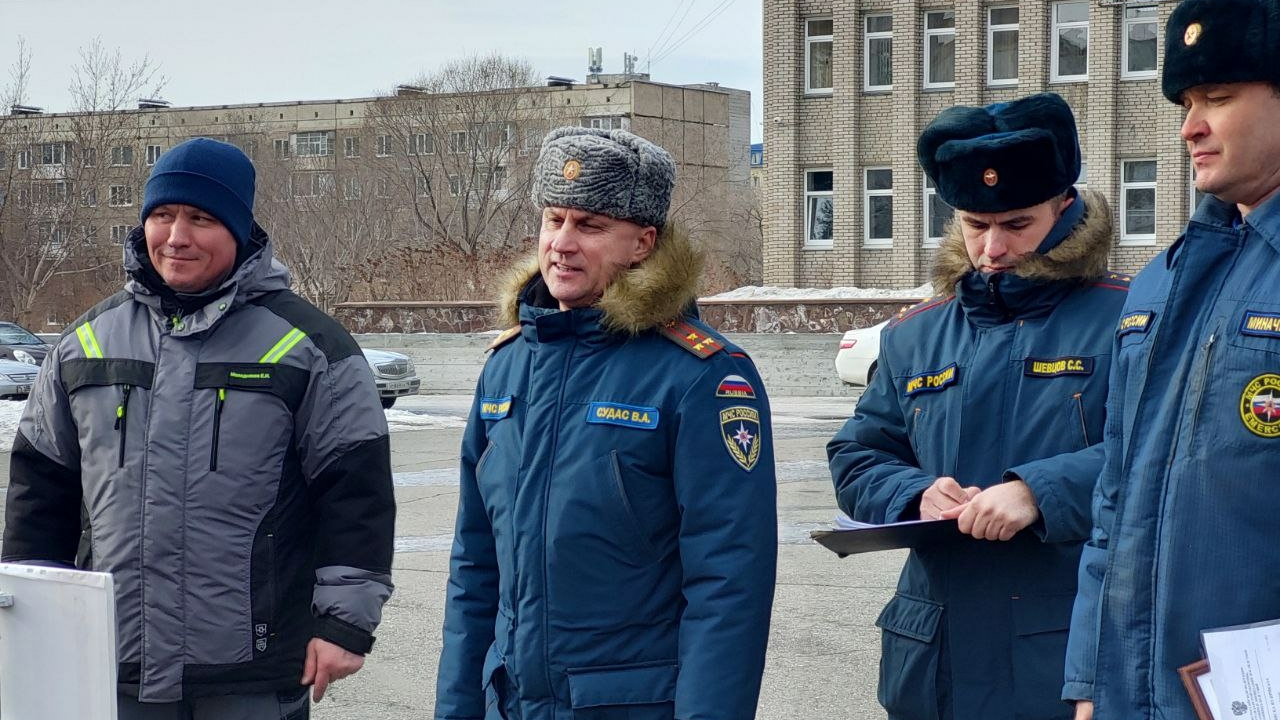 Молодняков вместе с МЧС провел проверку подготовки города к весенне-летнему периоду