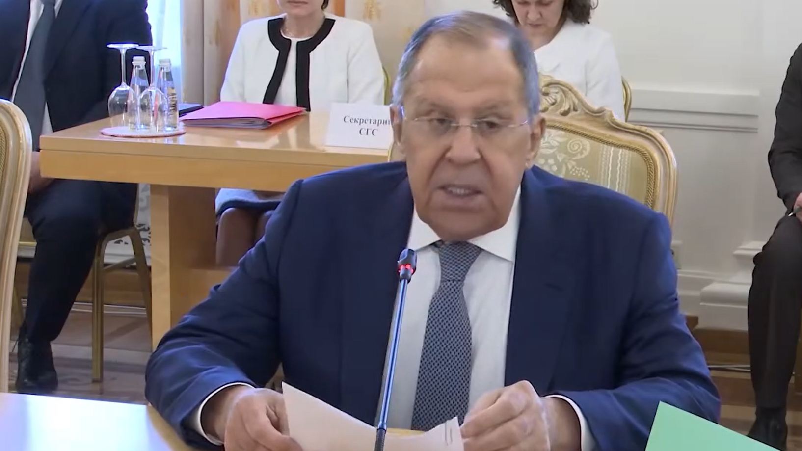 Иностранцам, разделяющим традиционные ценности, упростят переезд в Россию