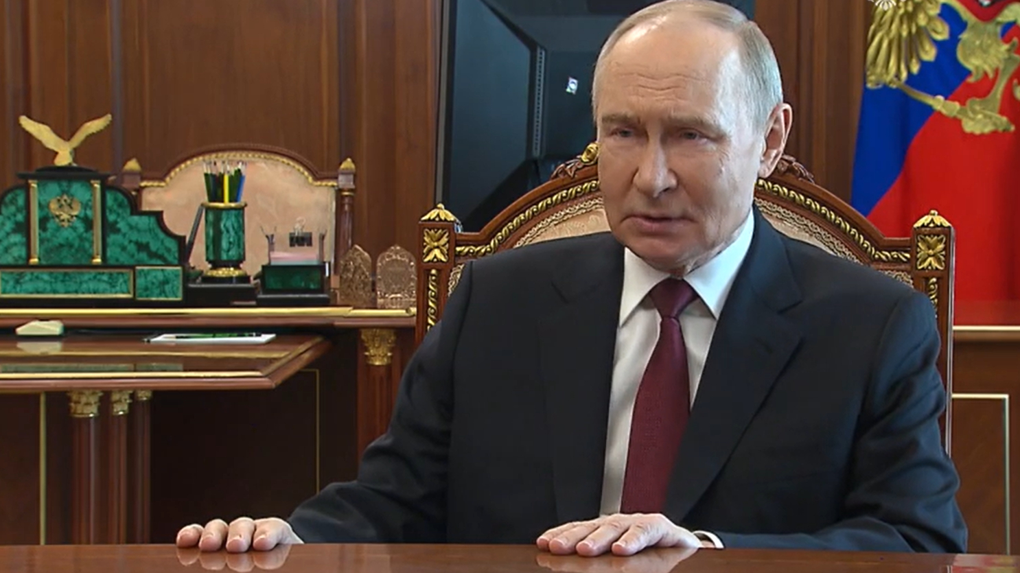 Путин объявил пасхальное перемирие: боевые действия остановлены