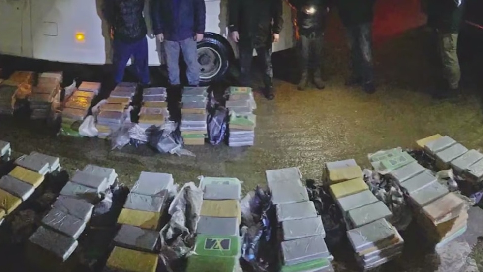 ФСБ задержала курьеров с двумя тоннами кокаина для Европы