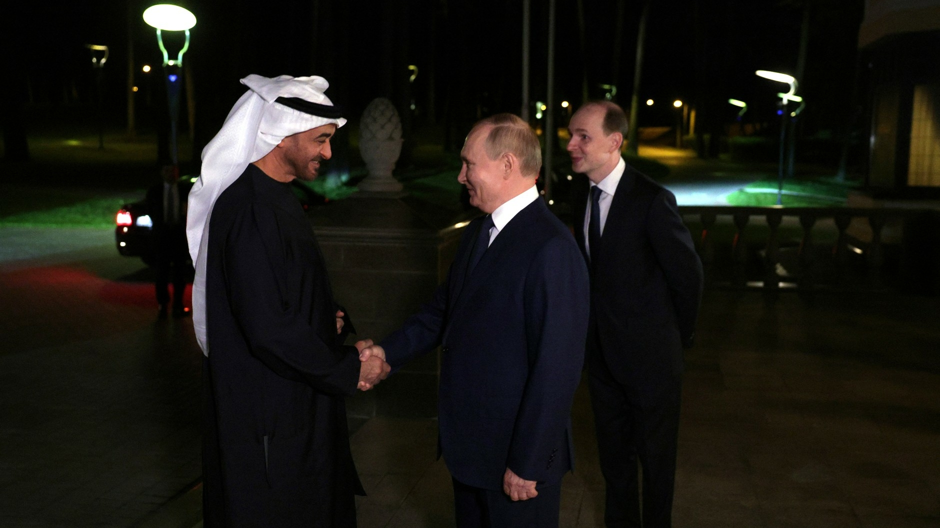 Путин и президент ОАЭ обсудили сотрудничество и обмен пленными с Украиной
