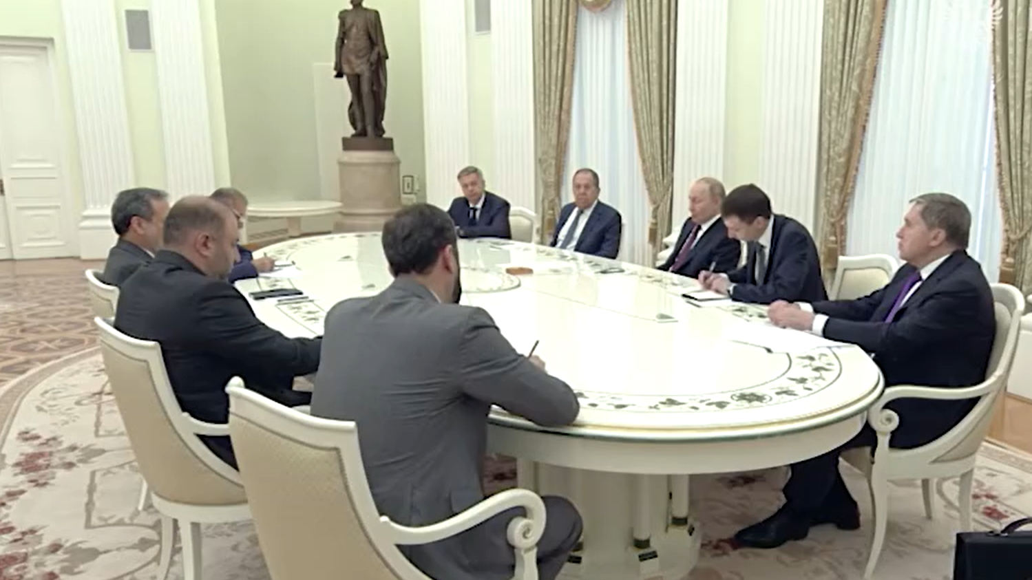 Путин: «неспровоцированная агрессия» против Ирана не имеет оправданий