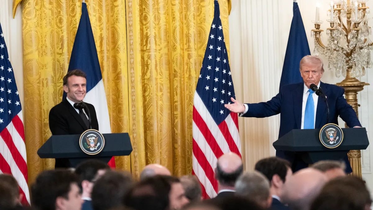 Трамп назвал Макрона ищущим внимания лжецом из-за заявления об отъезде с G7