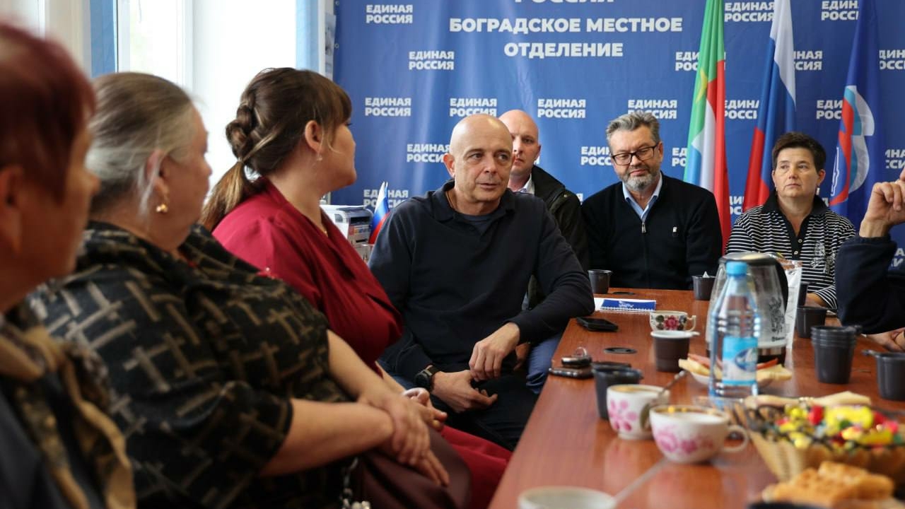 Сергей Сокол обнаружил недофинансирование объектов в Боградском районе