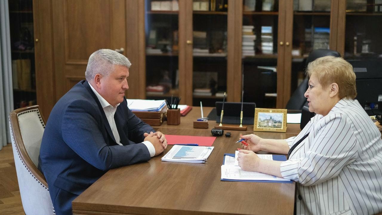 Дронов обсудил результаты выборов с председателем избиркома Новгородчины