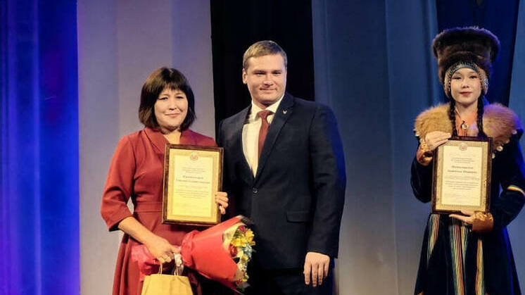 Почему на празднике хакасского языка было мокро?