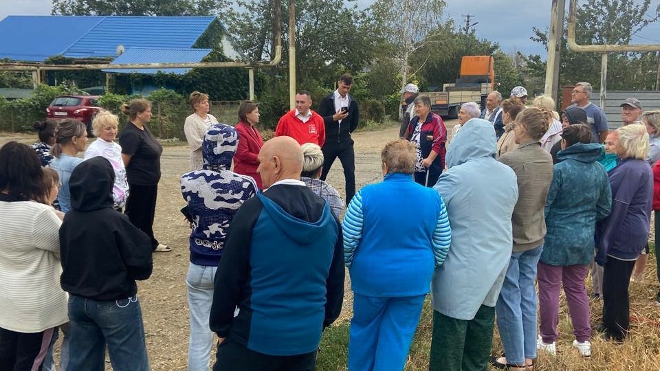 Депутат Сафронов: в Выселковском районе жители пожаловались на аварийное жилье