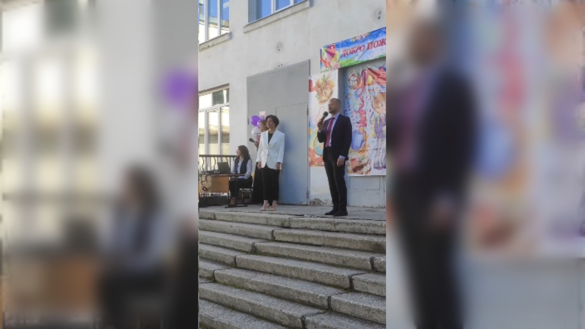 Роман Лябихов поздравил учащихся и педагогов с Днем знаний