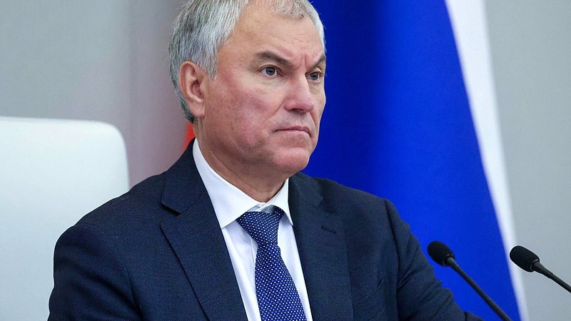 Володин: Госдума рассмотрит проект закона о крестах на государственном гербе