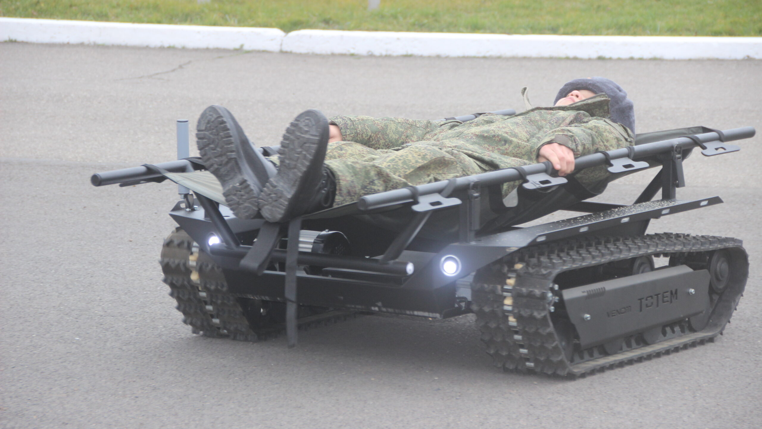 Ставрополец подарил бойцам на передовой беспилотную платформу