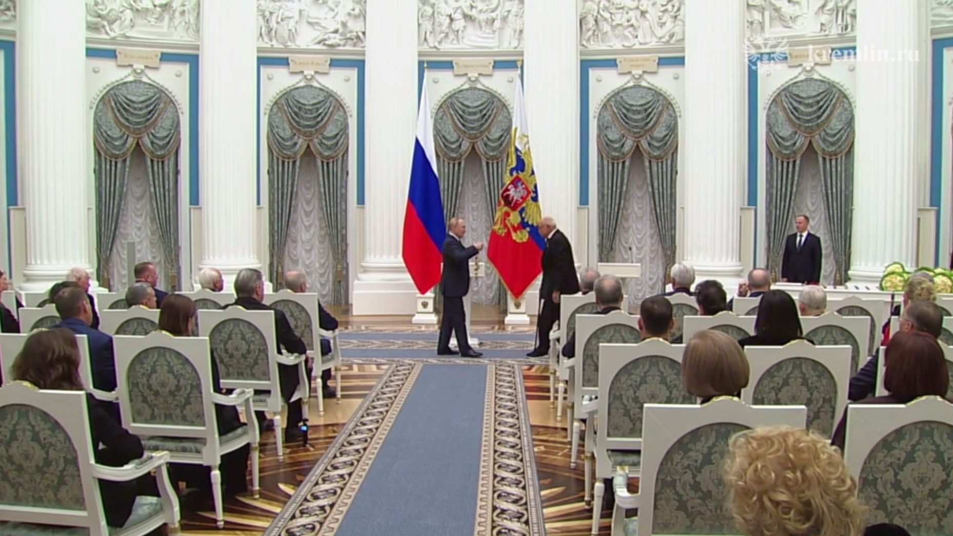 Владимир Путин в Кремле вручил госнаграды