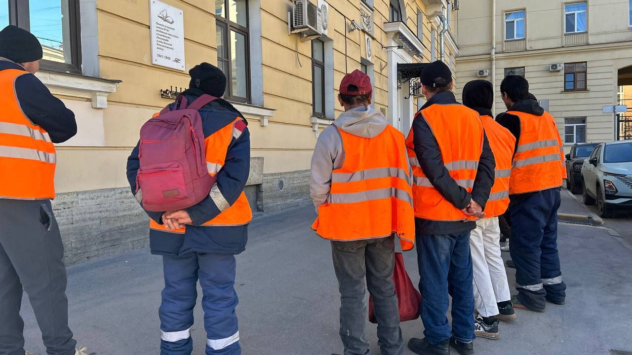 В Россию приехали работать более 70 тысяч индийцев