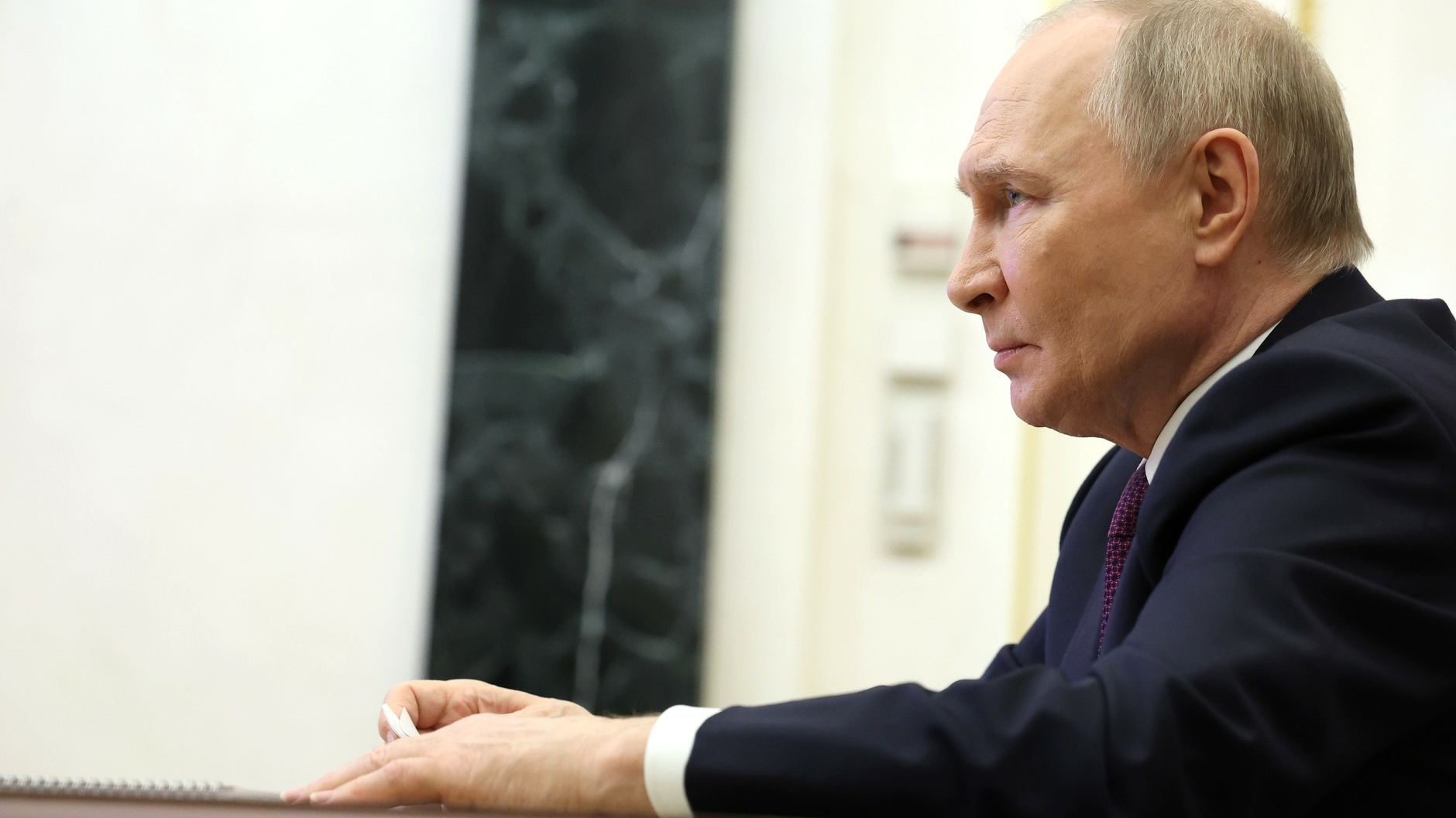 Владимир Путин пообщался по видеосвязи с председателем КНР Си Цзиньпином