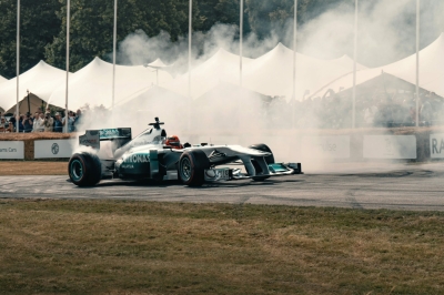 Гран-при Бахрейна и Саудовской Аравии не состоятся из-за ситуации на Ближнем Востоке