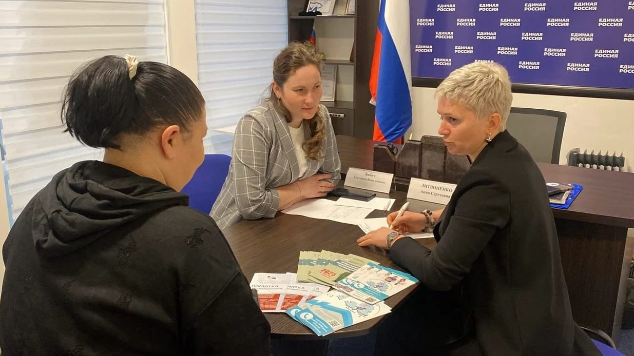 Владимир Сальдо: проблемы почти 50 жителей Херсонской области решили в неделю приемов «Единой России»