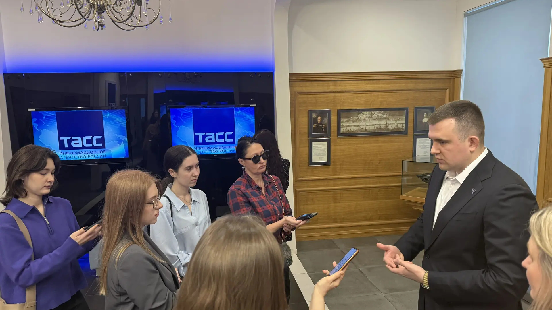 Авито Работа: спрос на ИИ-навыки в вакансиях вырос на 47% — технологии помогают бизнесу справляться с кадровым дефицитом