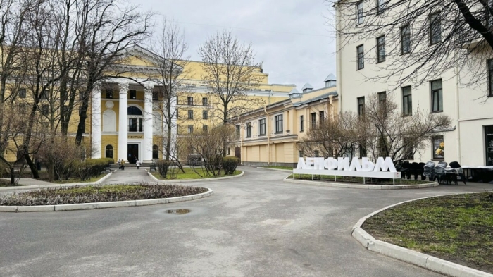 В качестве примера развития кино на ПМЭФ обсудят будущее «Ленфильма»