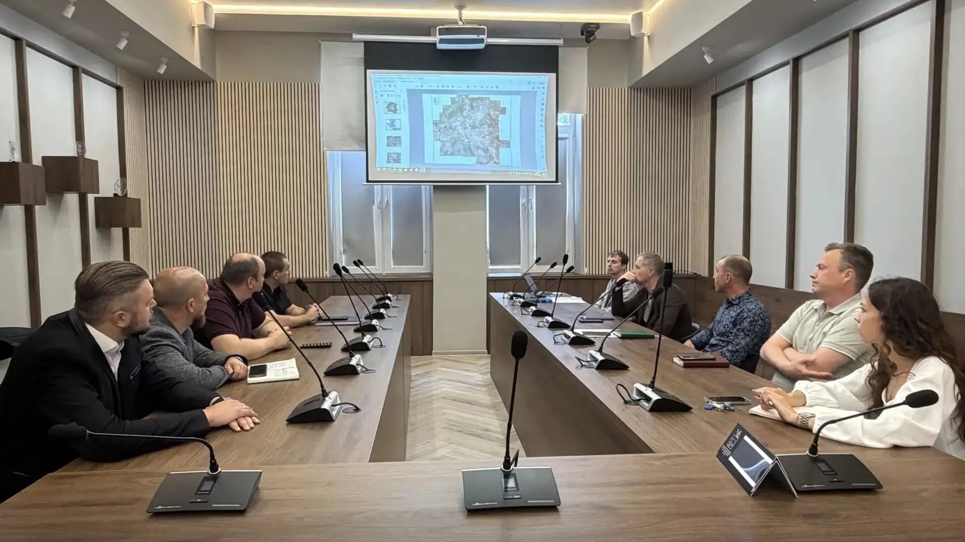 Виктор Вобликов провел рабочее совещание на тему комплекса «Безопасный город»