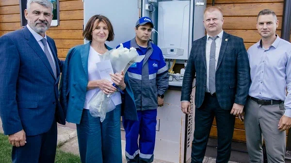 Газ появился в 11-тысячном доме по программе, о которой говорил Дронов
